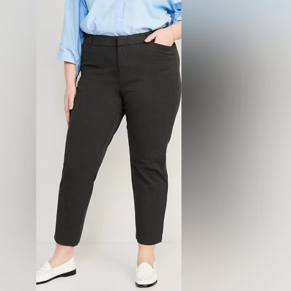 🎉 SALE 🎉 NWT Old Navy High-Waisted Pixie Straight Pants - Picture 7 of 8